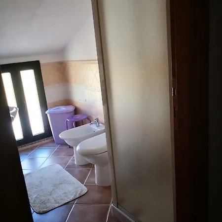 Atic Del Caragol Guest house *