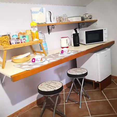 Atic Del Caragol Guest house *